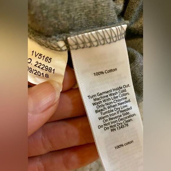 Vineyard Vine Sweatshirt Small - Picture 5 of 5